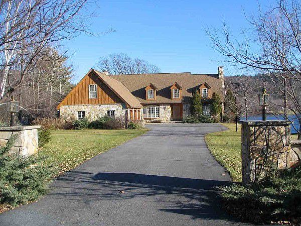 1st image of 12 Caldwell Cir