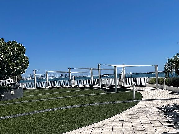 3rd image of 200 SE 15th Rd APT 6F