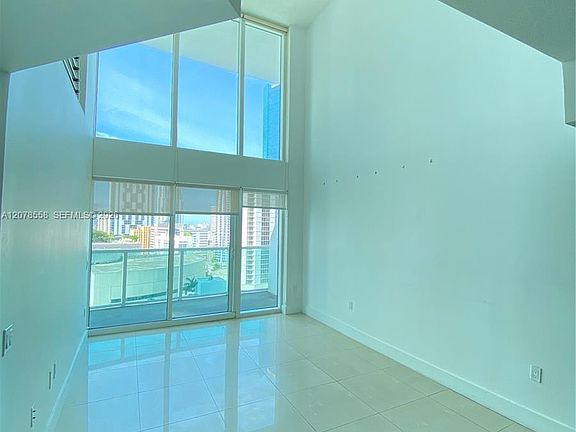 3rd image of 41 SE 5th St APT 1109