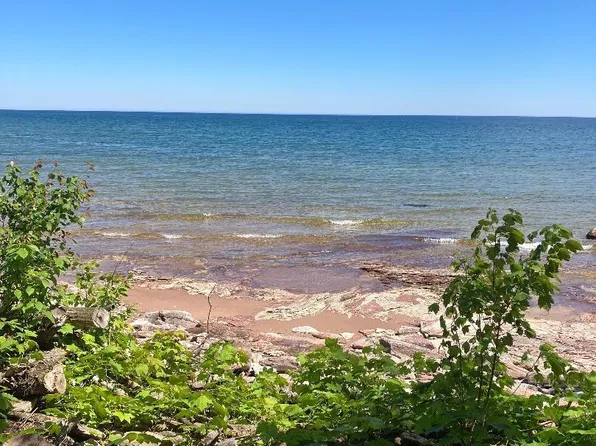 61 Shore Dr, Au Train, MI 49806