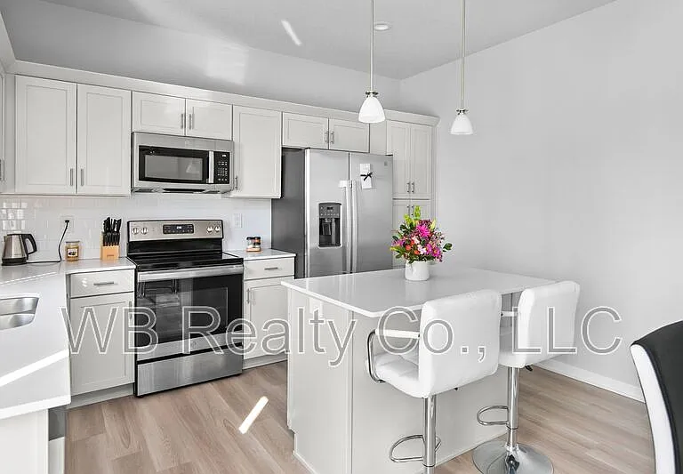 4736 NW 167th St — Photo 2