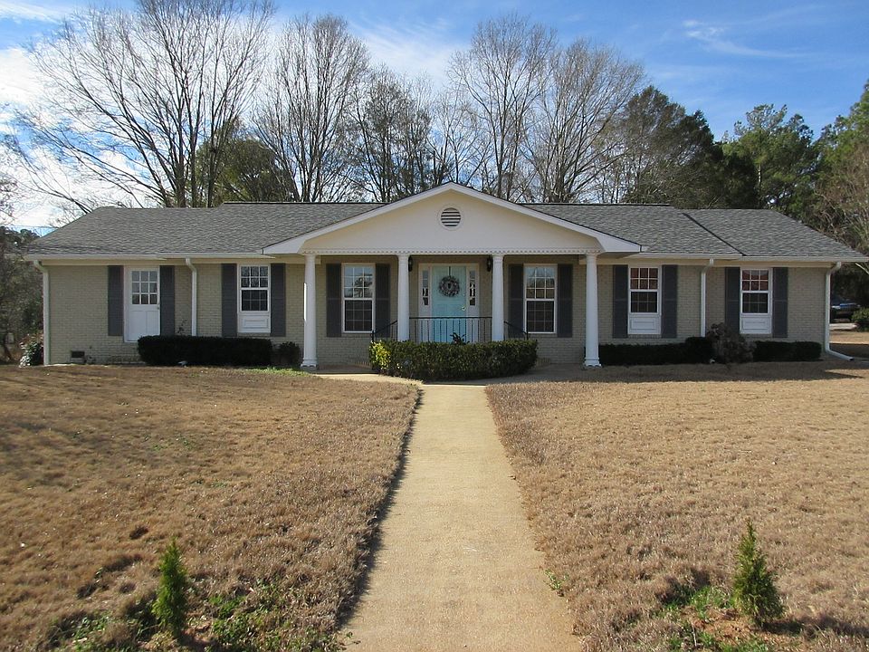 Front view from Ann St