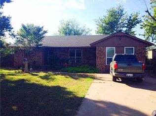 404 W Chickasaw St, Washington, OK 73093
