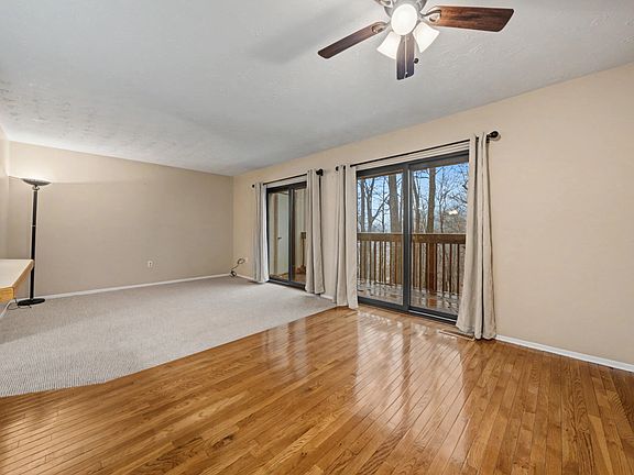 2nd image of 1564 Charter Oak Dr