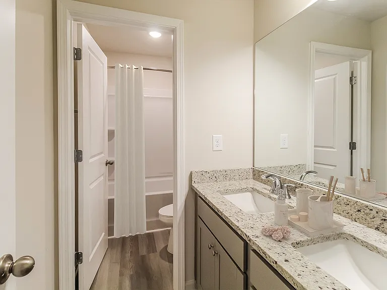 Summerwell Cedarcrest — Photo 65