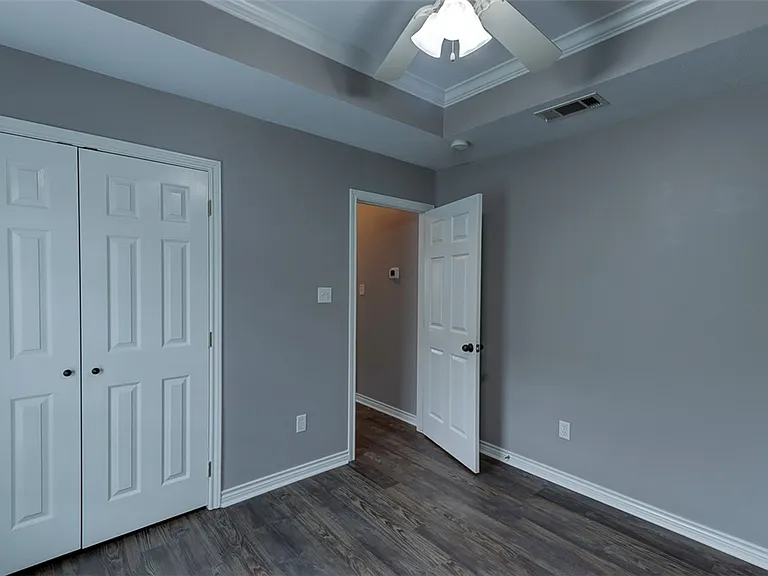 113 Karten Ln — Photo 24