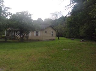 33487 The Hall Rd, Branchville, VA 23828