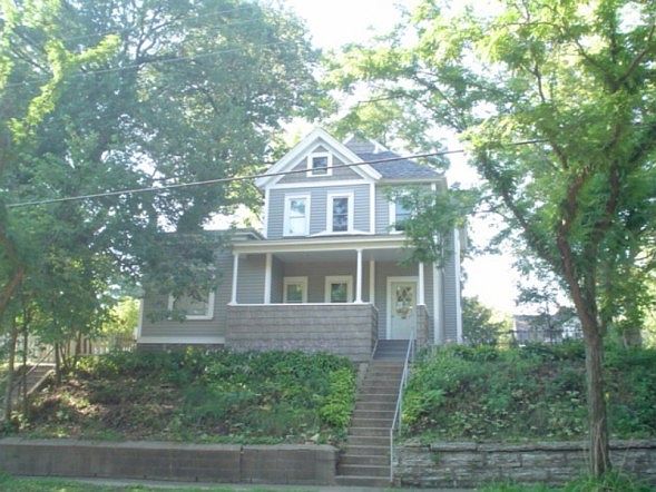 1st image of 1120 Burns Ave