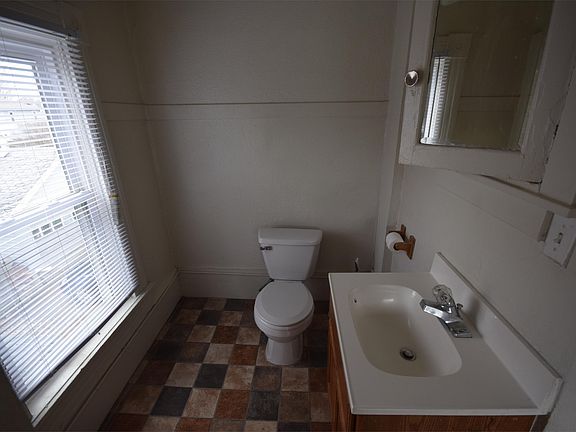 2nd image of 109 W Melvin Ave #2