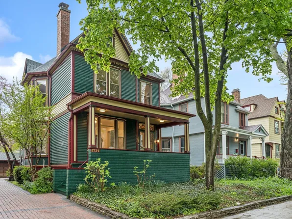 5724 S Harper Ave, Chicago, IL 60637