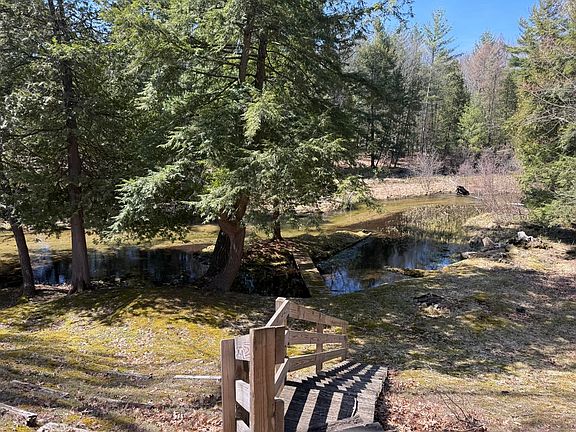 3rd image of 4699 N Able Rd