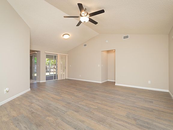 4th image of 1243 Weeping Willow Ln