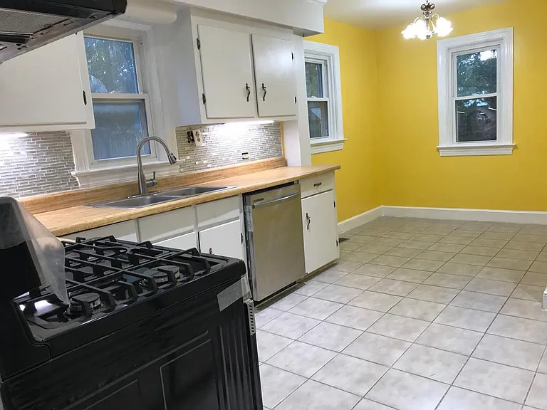 102 W Oates Ave — Photo 19