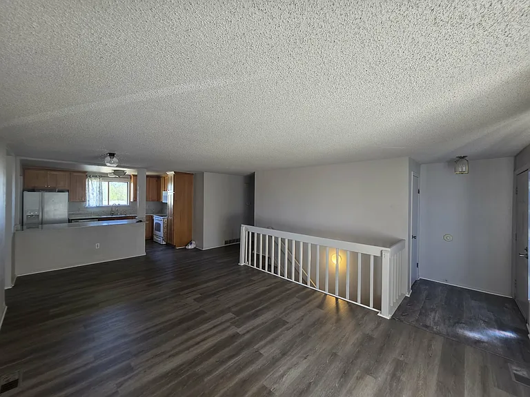 2729 S Pagosa St — Photo 2