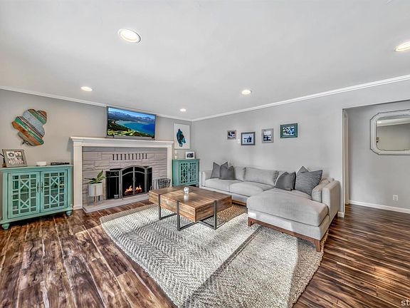 4th image of 920 Edgewood Cir