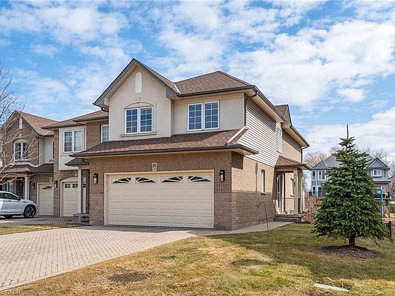 3rd image of 85 Edgewater Dr #10