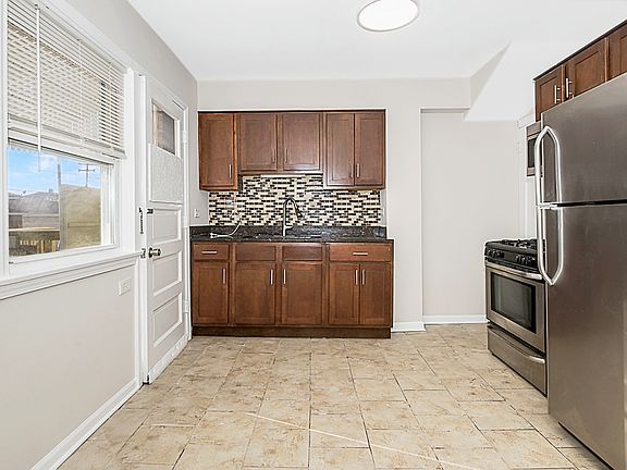 5th image of 1620 N 21st Ave