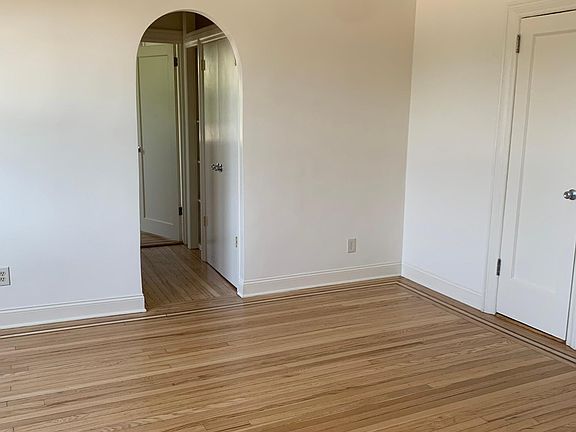 5th image of 514 Gramatan Ave #4