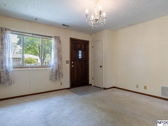 3rd image of 2317 W Washington St