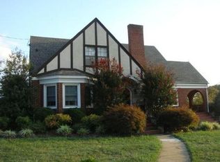 1009 Halliahurst Ave, Vinton, VA 24179