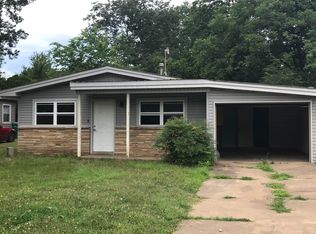 220 S Laredo Ave, Russellville, AR 72801