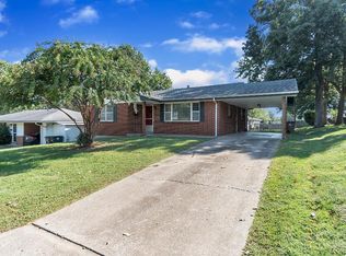 1605 Bloomfield Rd, Cape Girardeau, MO 63703