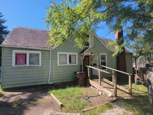 904 Garfield Ave, Marietta, OH 45750