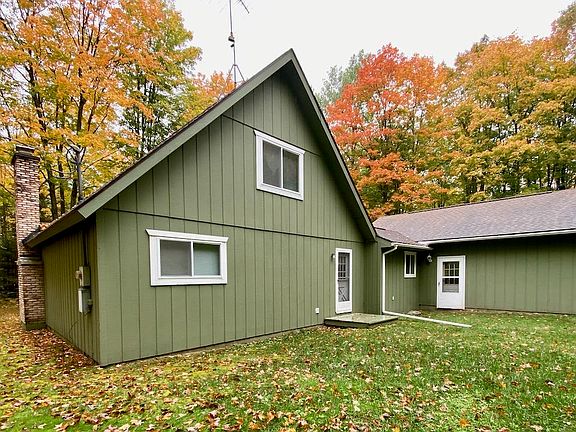 2nd image of 5953 Pineview Dr