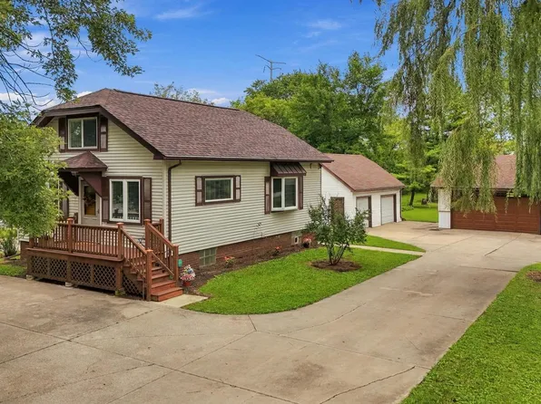 1407 Willow ROAD, Sturtevant, WI 53177