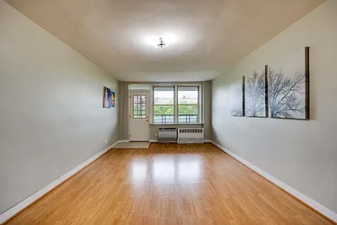 525 Ocean Parkway