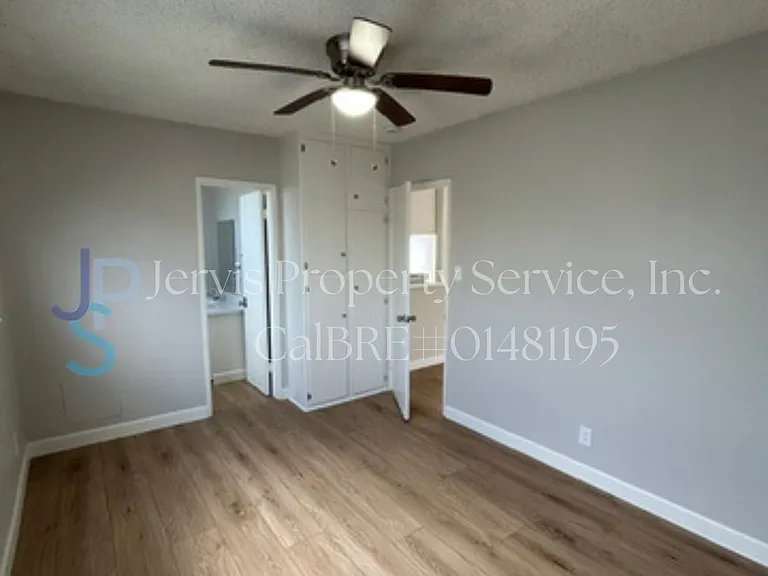 10356 Elizabeth Ave #E — Photo 6