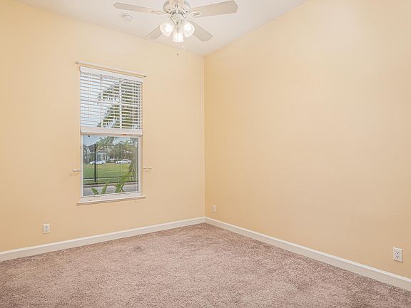 5th image of 10530 SW East Park Ave