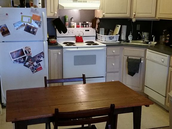 4th image of 164 Boone Creek Dr APT 1