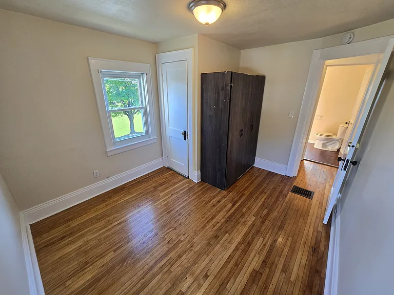 176 Mayar St — Photo 17