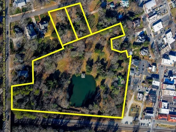 29 N Main St, Belmont, NC 28012