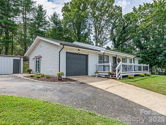 2nd image of 7 Southwicke Dr