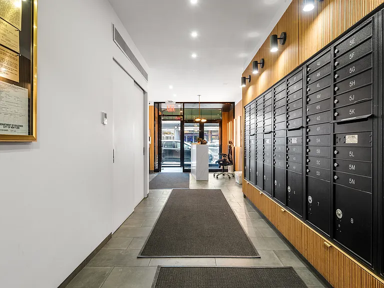 211 Thompson St #5M — Photo 14