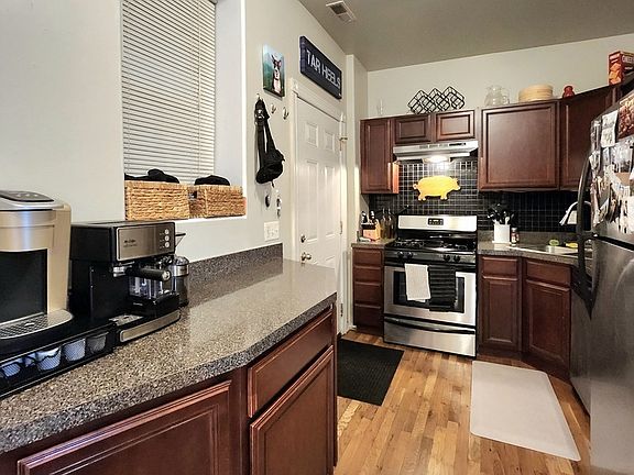4th image of 1134 W Barry Ave #2