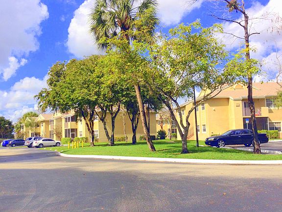 2nd image of 891 Cypress Park Way #I6