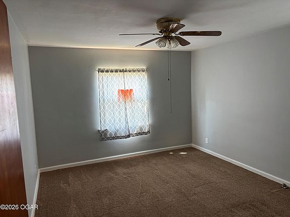 5th image of 207 E Allen St
