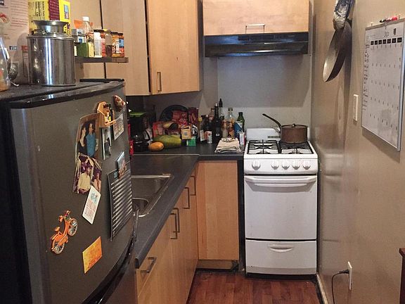5th image of 2020 E York St APT 1F