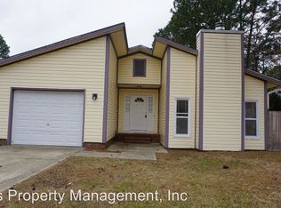 1818 Berriedale Dr, Fayetteville, NC 28304
