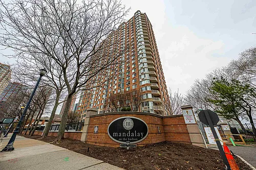 20 2nd St #1508 Photo 1