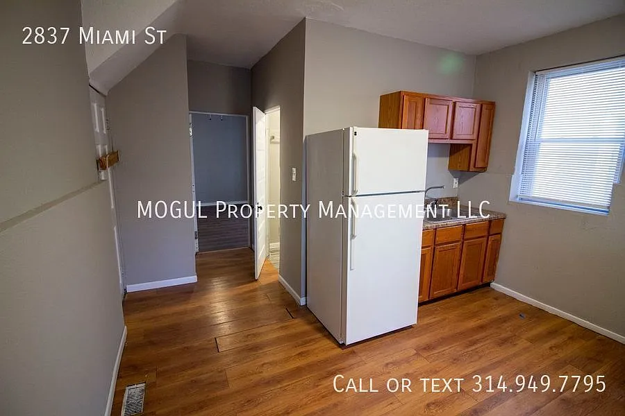 Great Price in Gravois Park for a TRUE one-bedroom — Photo 3