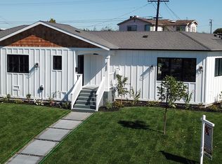 8388 Chase Ave, Los Angeles, CA 90045