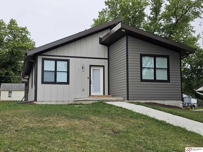 621 Nicholls Ave, Beatrice, NE, 68310