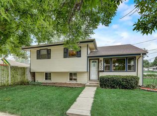 800 Ostergaard Ave, Racine, WI 53406