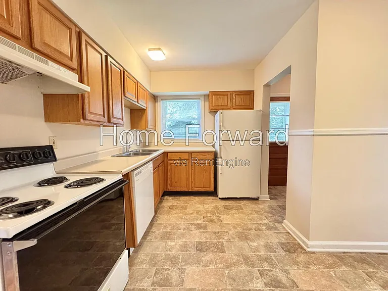 510 Hill N Dale Rd — Photo 7