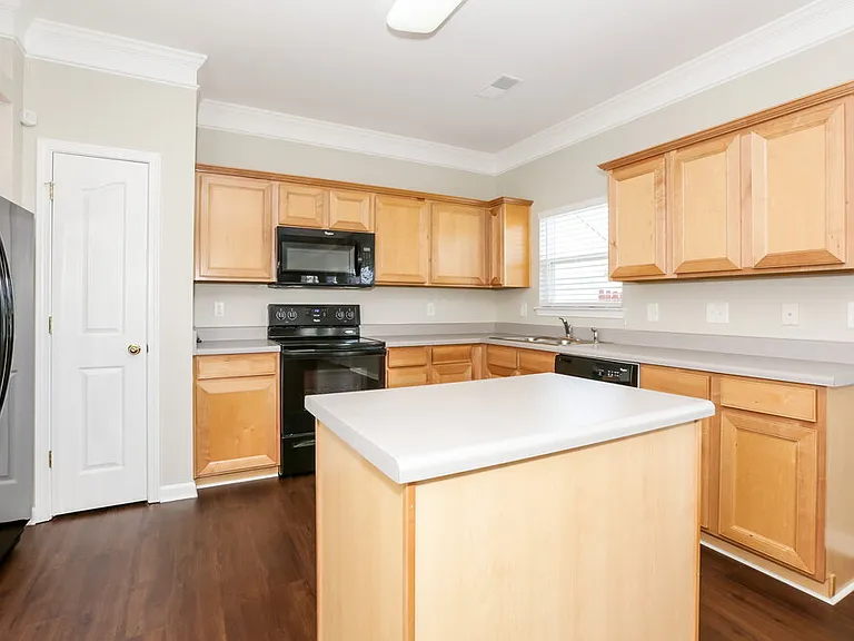 4823 Sunburst Ln — Photo 5