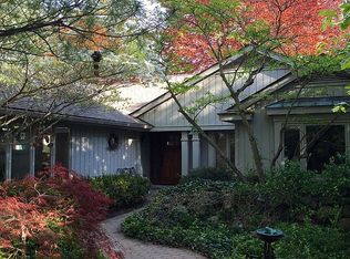 25996 Balsam Rd, Franklin, MI 48025